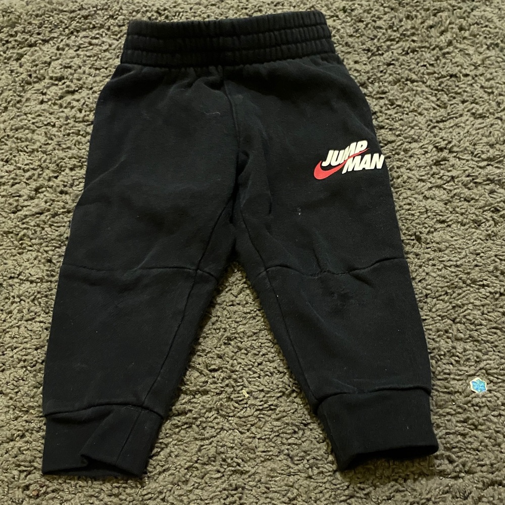 12 - 24m Jordan Jump Kids Black Sweatpants with Red Logo